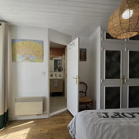 Casa de Férias Maison Avec Vue Sur Jardin Et Forãªt - 6 Pers. - Fr-1-616-591