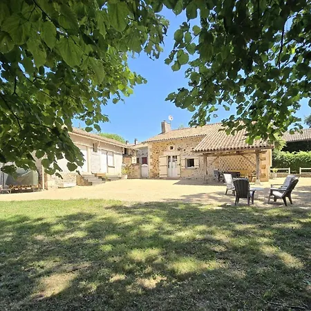Maison Avec Vue Sur Jardin Et Forãªt - 6 Pers. - Fr-1-616-591 * Milhac-de-Nontron